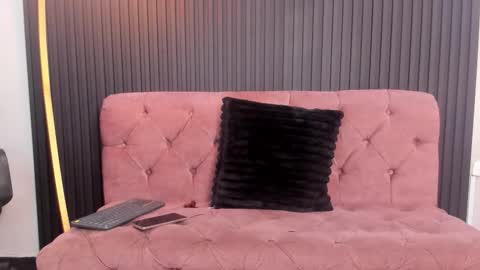 karolwest_ online show from 2, 2, 2026