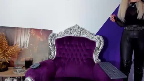Miss K. online show from 15, 6, 2026