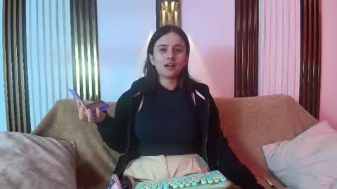 Snapshot of kassandra_james chatting on 4, 2, 2026 kassandra james online show from 4, 2, 2026