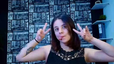 Snapshot of kassandra_james chatting on 4, 3, 2026 kassandra james online show from 4, 3, 2026