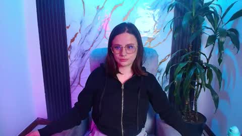 kassandra james online show from 25, 3, 2026