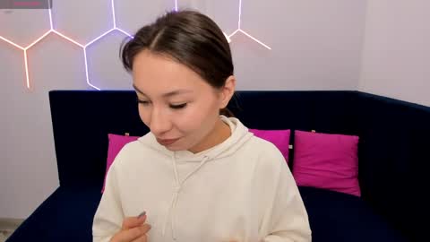 kat__cat online show from 9, 4, 2026