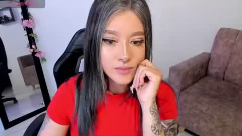 Snapshot of kat_apple chatting on 21, 6, 2026 Alicia online show from 21, 6, 2026