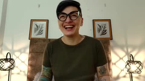 kat paradisse online show from 5, 2, 2026