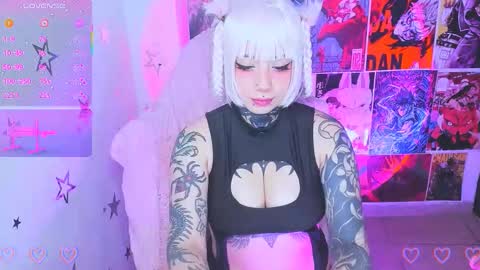 Snapshot of kat_riina chatting on 24, 10, 2025 ANA online show from 24, 10, 2025