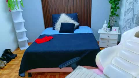 Snapshot of kataleya_29 chatting on 15, 4, 2026 kate online show from 15, 4, 2026