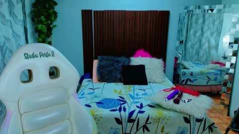 Snapshot of kataleya_29 chatting on 21, 5, 2026 kate online show from 21, 5, 2026