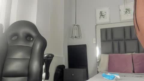 kataleya_west online show from 4, 4, 2026