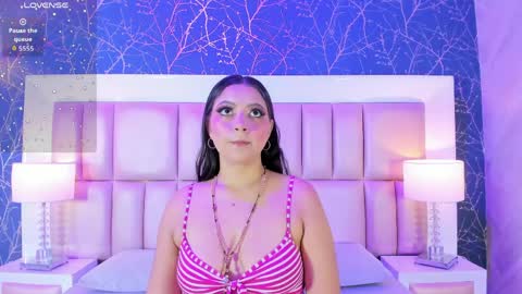 Kiara  online show from 10, 4, 2026