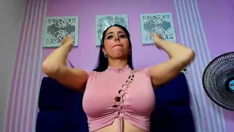 kataleyavillalobos online show from 6, 4, 2026