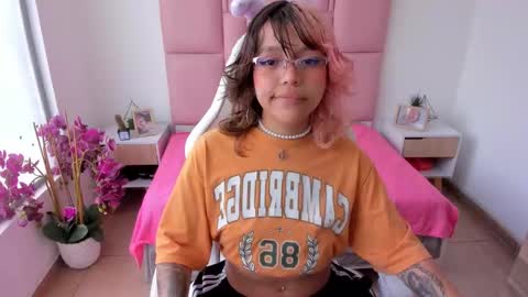 Snapshot of katalina_garcia chatting on 8, 2, 2026 Kata Garcia online show from 8, 2, 2026