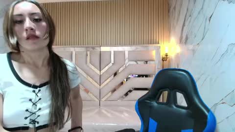 Snapshot of katalina_r chatting on 24, 4, 2026 Katalina online show from 24, 4, 2026