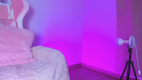 Snapshot of katalinaferreirax chatting on 28, 4, 2026 katalinaferreirax online show from 28, 4, 2026