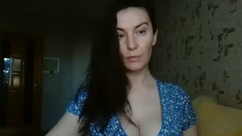 Snapshot of katalinaqe chatting on 15, 9, 2025 KatalinaQE online show from 15, 9, 2025