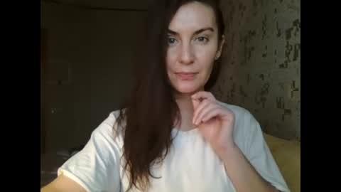 Snapshot of katalinaqe chatting on 17, 11, 2025 KatalinaQE online show from 17, 11, 2025