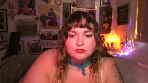 Snapshot of kate__bush chatting on 5, 7, 2026 Kate online show from 5, 7, 2026