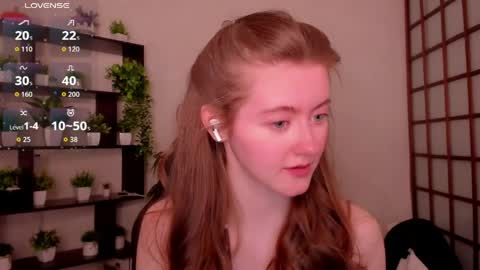Snapshot of kate_cuddle chatting on 30, 4, 2026 Kate online show from 30, 4, 2026