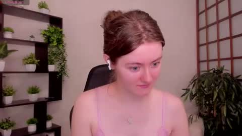 Snapshot of kate_cuddle chatting on 30, 7, 2026 Kate online show from 30, 7, 2026