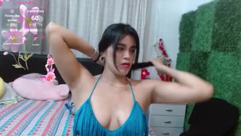 Snapshot of kateangelly chatting on 17, 10, 2025 kateangelly online show from 17, 10, 2025