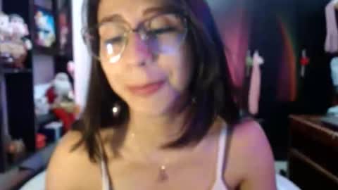 Snapshot of kateeen18 chatting on 5, 2, 2026 Kateeen18 online show from 5, 2, 2026