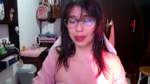 Snapshot of kateeen18 chatting on 13, 7, 2026 Kateeen18 online show from 13, 7, 2026