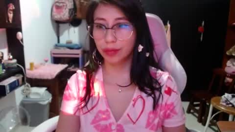 Snapshot of kateeen18 chatting on 16, 7, 2026 Kateeen18 online show from 16, 7, 2026