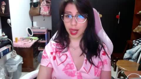 Snapshot of kateeen18 chatting on 25, 7, 2026 Kateeen18 online show from 25, 7, 2026