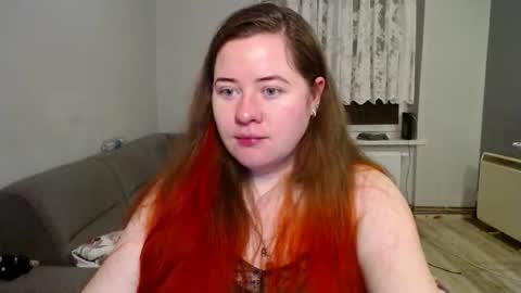 Snapshot of kateefox_ chatting on 5, 2, 2026 KateeFox online show from 5, 2, 2026