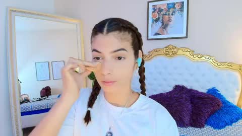 Snapshot of kateemartinez chatting on 22, 4, 2026 katee Martinez online show from 22, 4, 2026