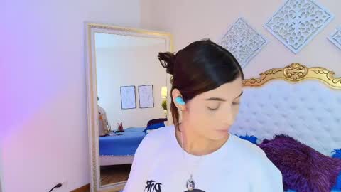 Snapshot of kateemartinez chatting on 29, 5, 2026 katee Martinez online show from 29, 5, 2026