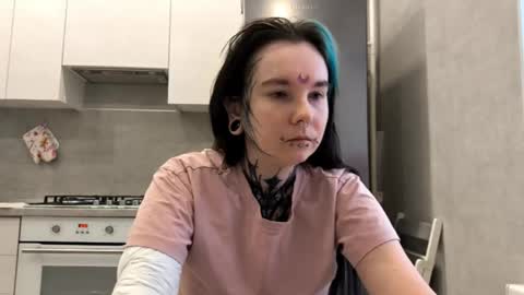 Milana online show from 13, 2, 2026