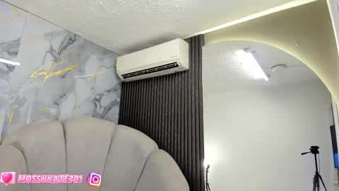 Im Katherine but call me Kate  online show from 12, 2, 2025