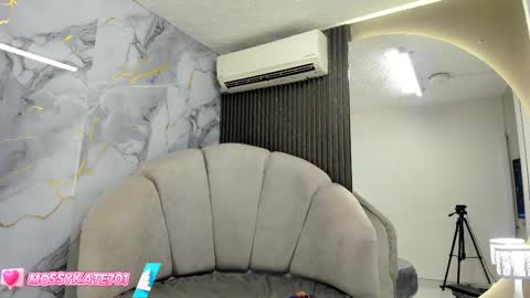 Im Katherine but call me Kate  online show from 15, 2, 2025