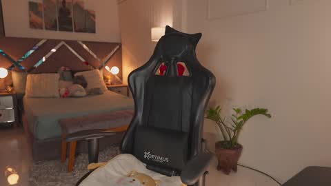  Kate Owens  online show from 18, 2, 2026