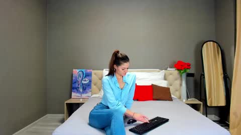 Snapshot of katerina_ray chatting on 4, 12, 2024 Katerina GTM2 Mo Tu Th Fr Sa Su 3am-10am online show from 4, 12, 2024