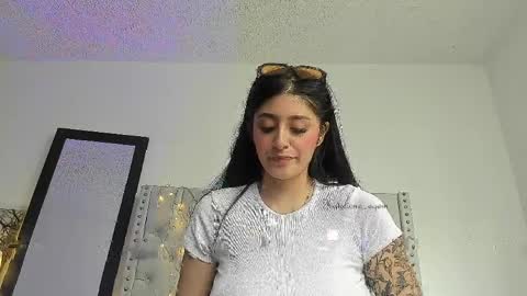 love meeee online show from 2, 4, 2026