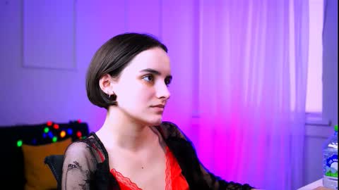 katewillows online show from 20, 2, 2026