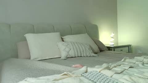 Snapshot of kathalove_1 chatting on 7, 5, 2026 Klove online show from 7, 5, 2026