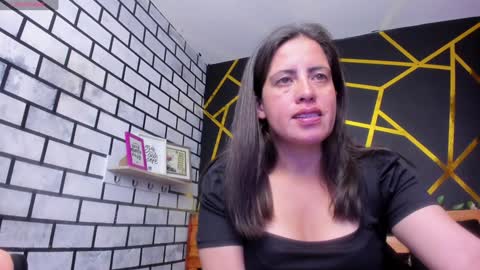 Snapshot of kathina_giraldo chatting on 14, 1, 2025 Paola online show from 14, 1, 2025