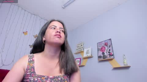Snapshot of kathina_giraldo chatting on 23, 1, 2025 Paola online show from 23, 1, 2025