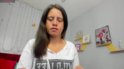 Snapshot of kathina_giraldo chatting on 30, 1, 2025 Paola online show from 30, 1, 2025