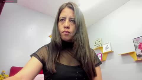 Snapshot of kathina_giraldo chatting on 4, 10, 2025 Paola online show from 4, 10, 2025