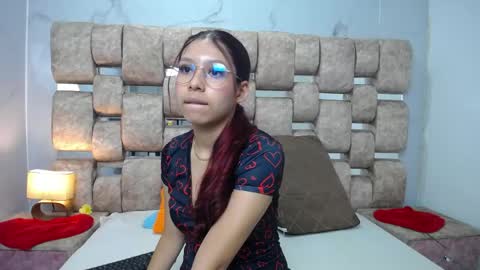 Snapshot of kathyaiden chatting on 23, 4, 2026 Kaht y Aiden online show from 23, 4, 2026