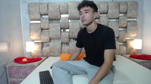 Snapshot of kathyaiden chatting on 7, 7, 2026 Kaht y Aiden online show from 7, 7, 2026