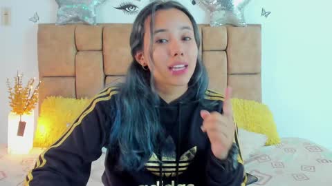 Katia Cuper  online show from 4, 1, 2025