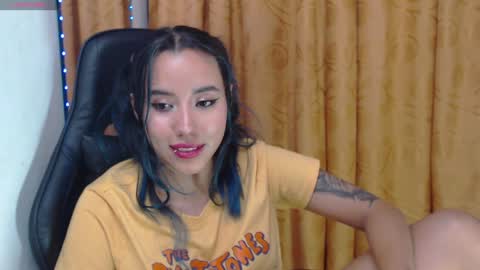 Katia Cuper  online show from 30, 1, 2025