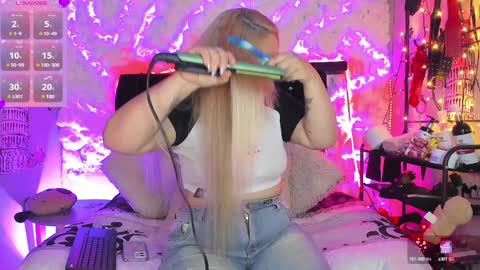 SHARON  KATIEE online show from 14, 1, 2025