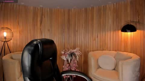 Kate Stonne online show from 24, 9, 2025