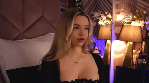 KatJolie online show from 14, 12, 2025