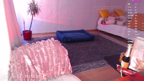 Snapshot of katrin_fox chatting on 25, 12, 2024 pvt open online show from 25, 12, 2024